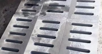 重庆 芝麻灰石材沟盖板