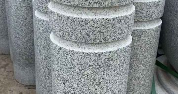 重庆 芝麻白花岗岩挡车柱、隔离柱多少钱