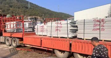 重庆 芝麻灰花岗岩光面毛板出货日常