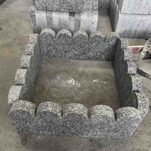 重庆 花边石、花坛围栏石、花池界石、菜园栅栏石、镶边石、波浪状界石介绍