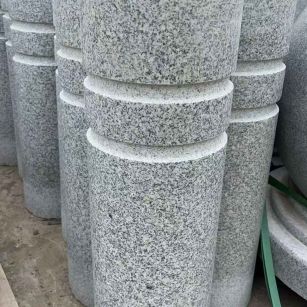 重庆 芝麻白花岗岩挡车柱、隔离柱多少钱