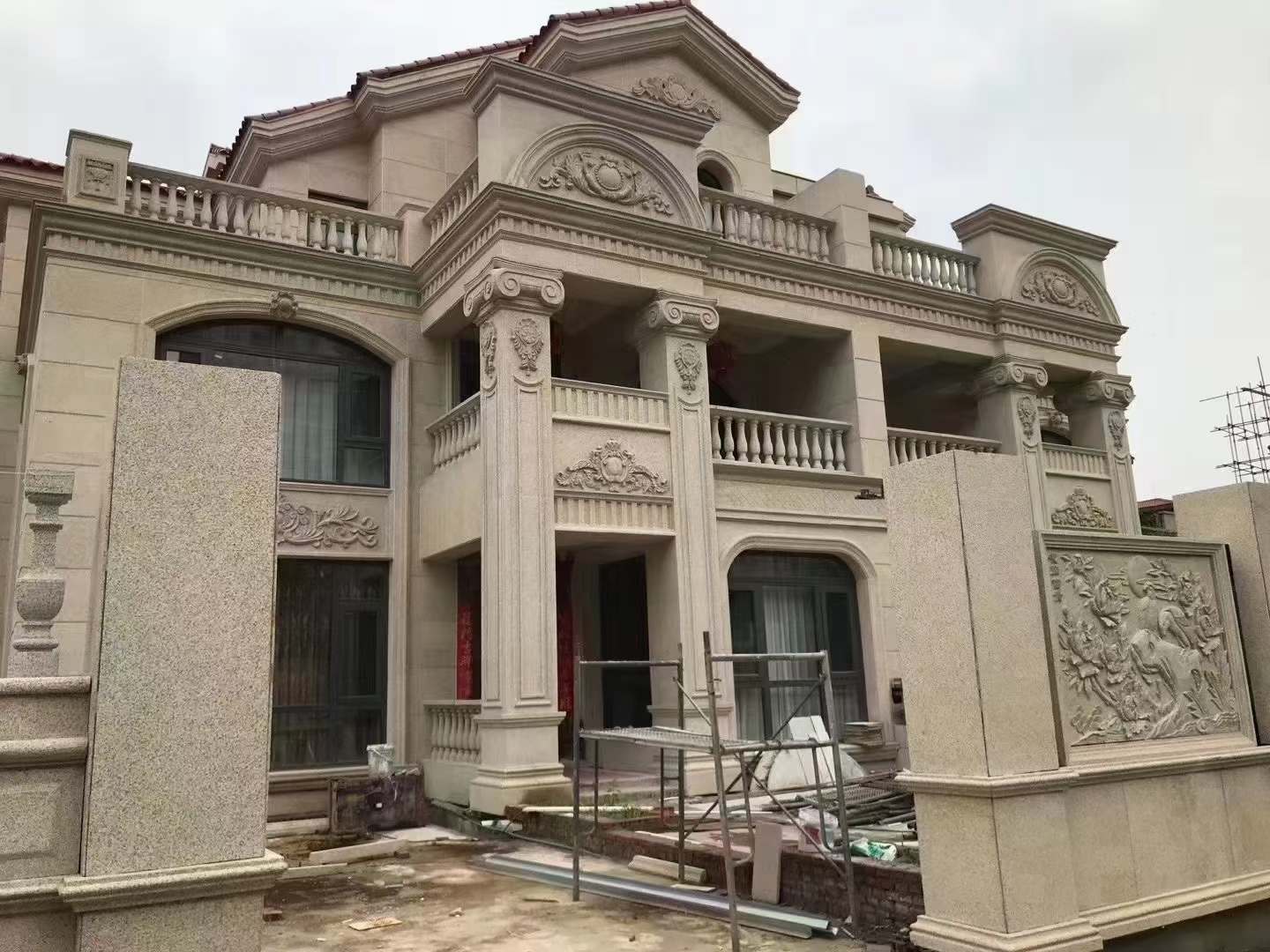重庆黄金麻别墅外墙安装效果