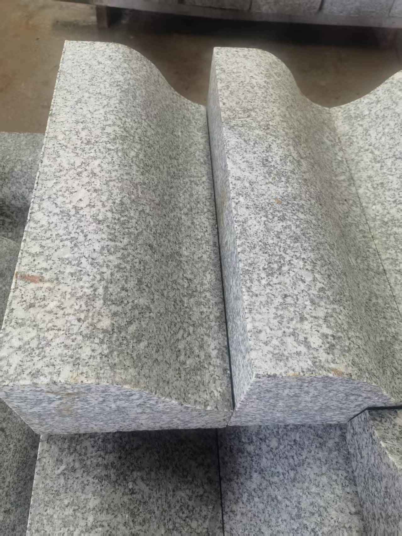 重庆芙蓉白S型拉丝面路沿石