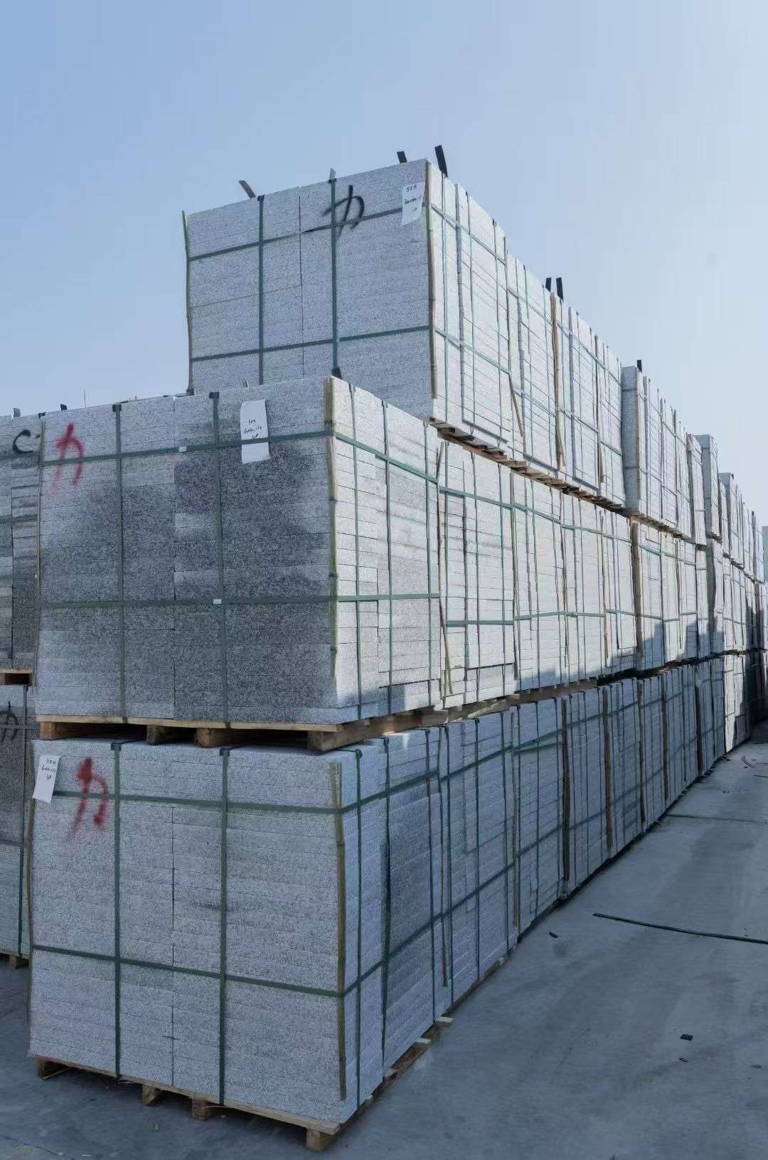 重庆 芙蓉白、大花白、小白花荔枝面成品地铺石