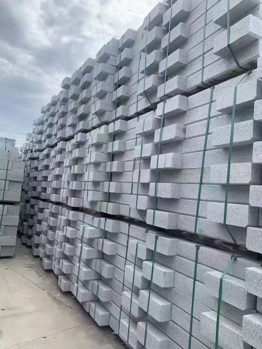 重庆 芝麻灰侧石