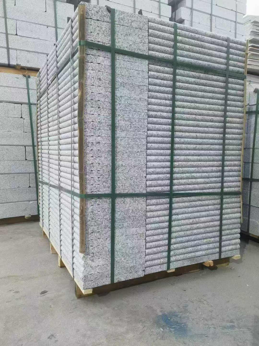 重庆 芙蓉白3公分厚磨圆边、拉槽，楼梯踏步